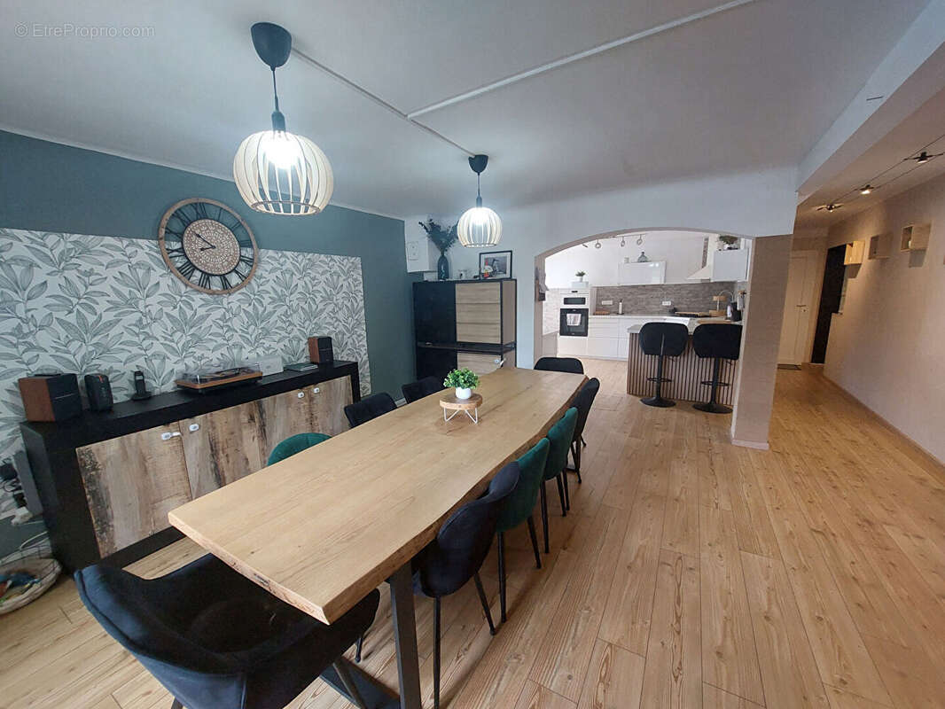 Maison à RECHICOURT-LE-CHATEAU