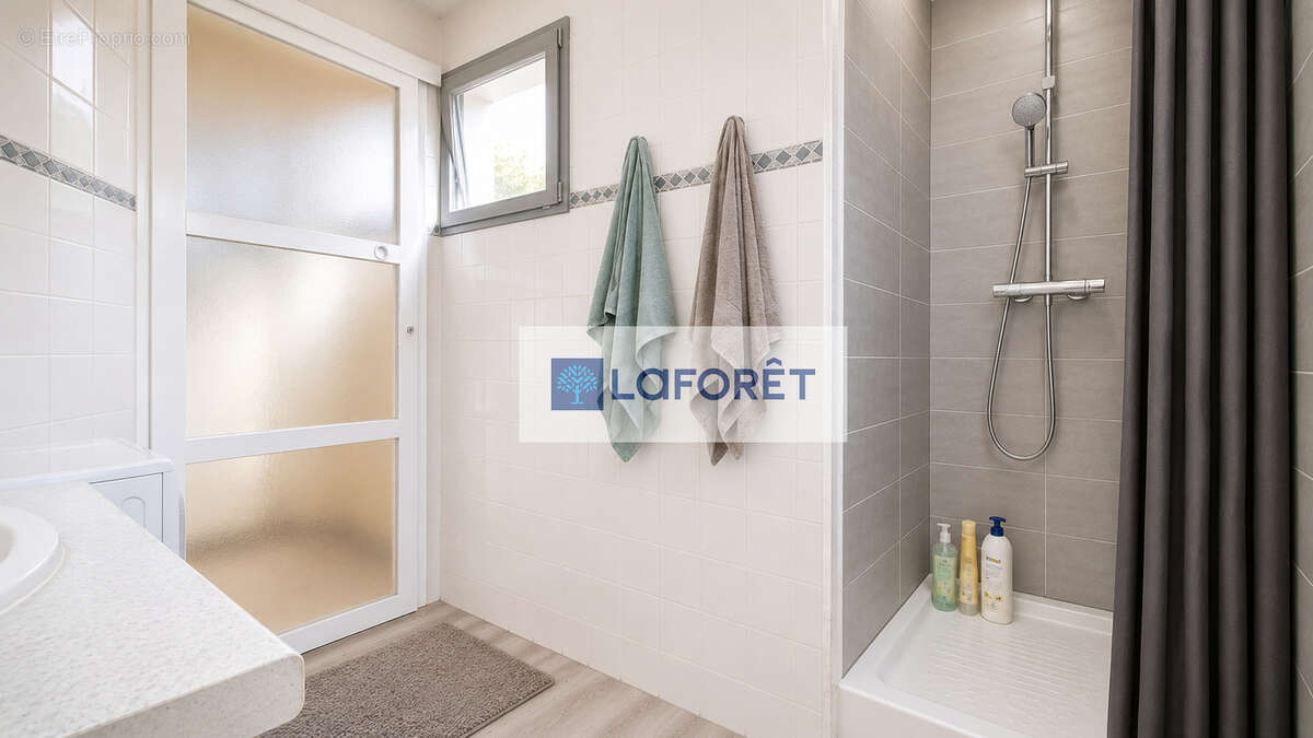 Appartement Brest 4 pièce(s) 90.75 m2 - photo 2
