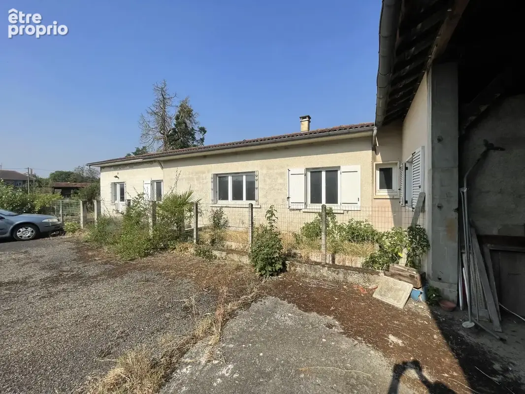 Ensemble immobilier avec deux maisons, un entrepôt et terrain constructible - photo 10