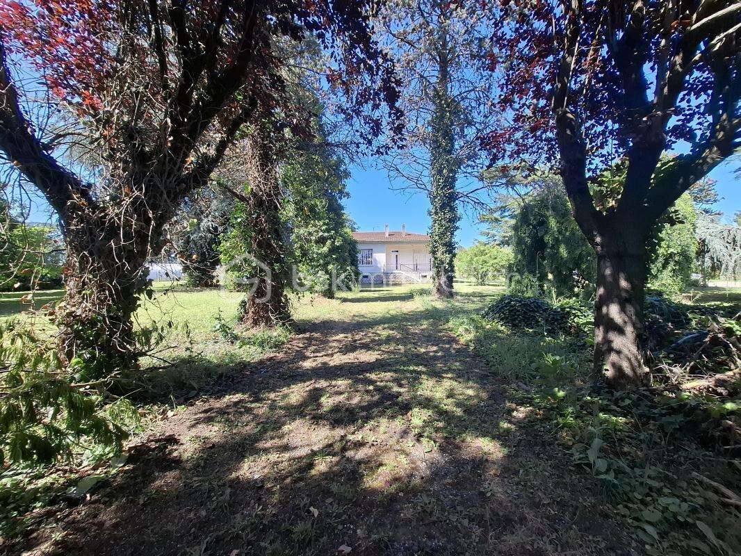 Terrain constructible viabilisé de 7 837 m² en zone UC – Fort potentiel d’aménagement avec maison existante - photo 4