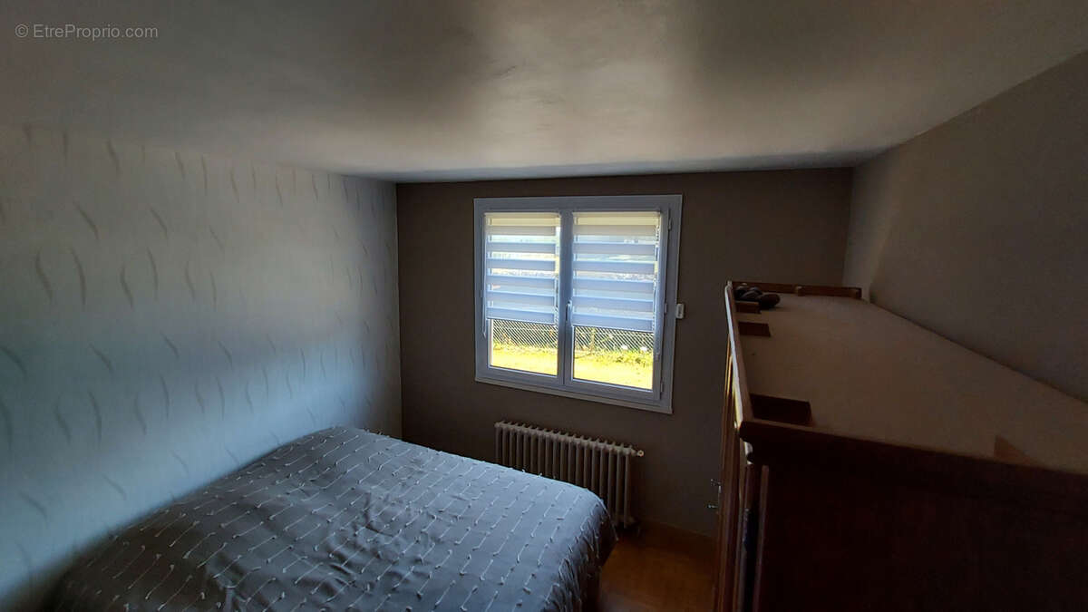 Maison à SAINT-YBARD