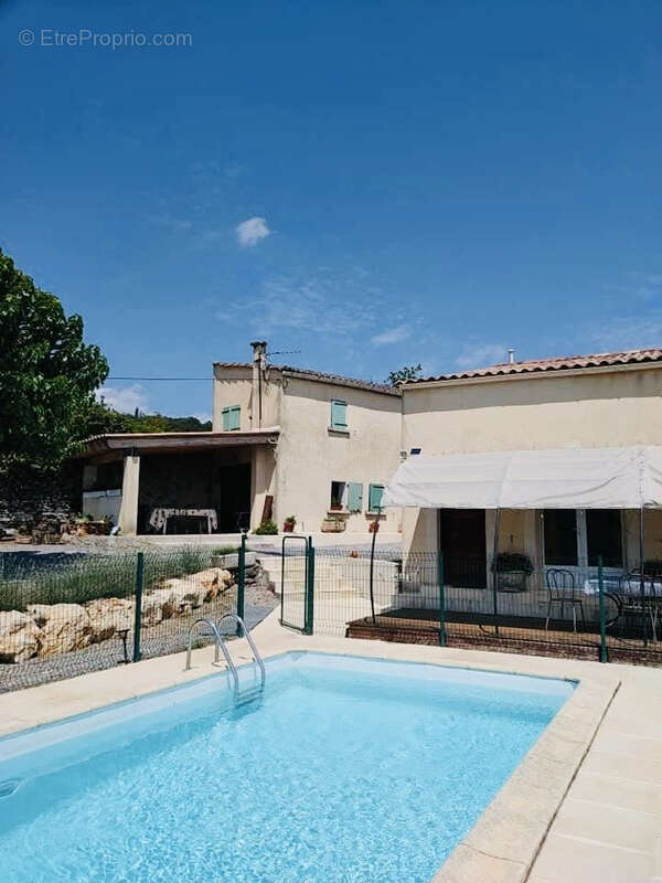 Maison à MONOBLET