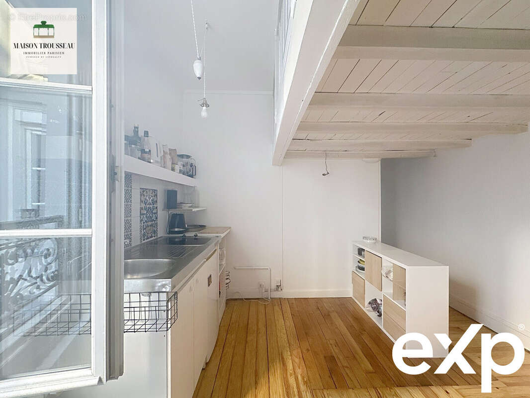 Appartement à PARIS-3E