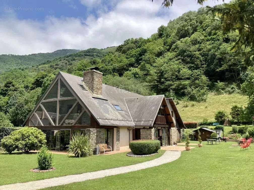 Maison à JUZET-DE-LUCHON