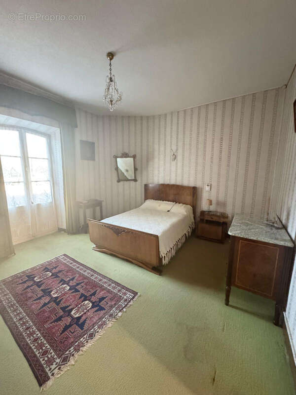 Maison à SAINT-MARTIN-LE-VIEIL