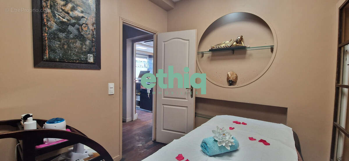 Commerce à SAINTE-ROSE