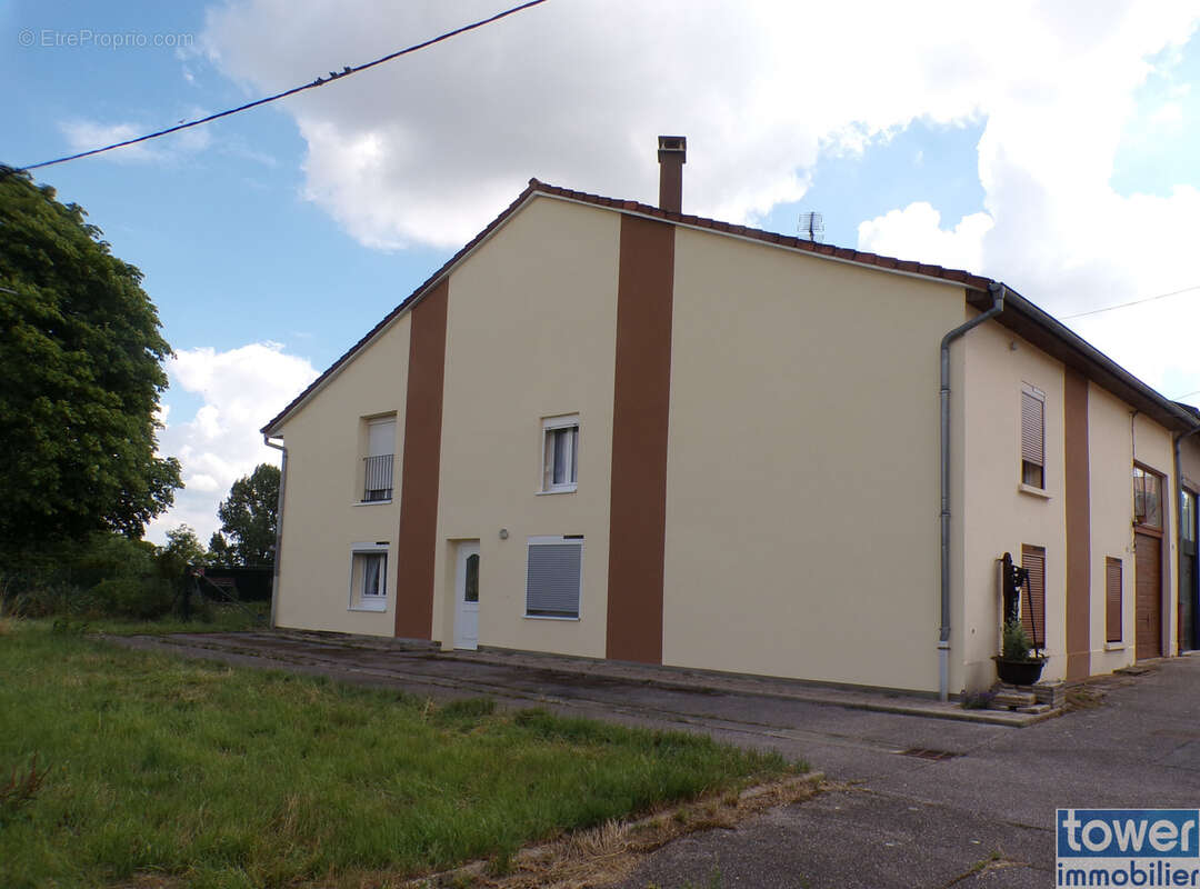 Maison de village à Burlioncourt - photo 4