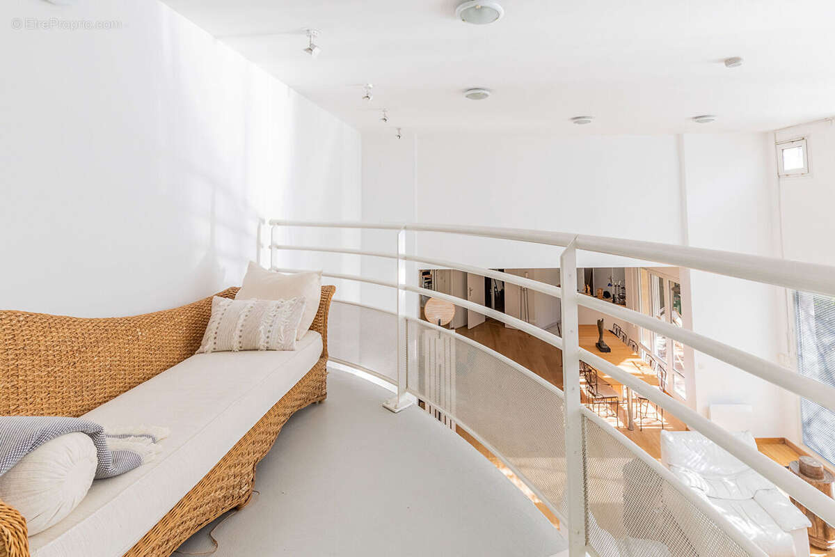 Appartement à VERRIERES-LE-BUISSON