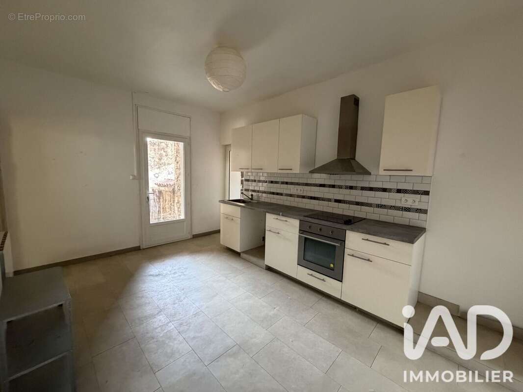 Appartement 78 m² à Bedarrides  - photo 3