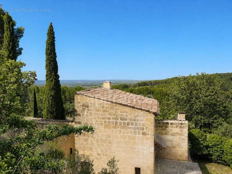 Maison à EGUILLES