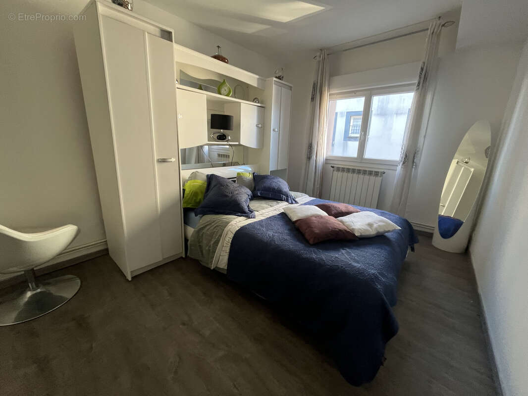 Appartement à LA TOUR-DU-CRIEU