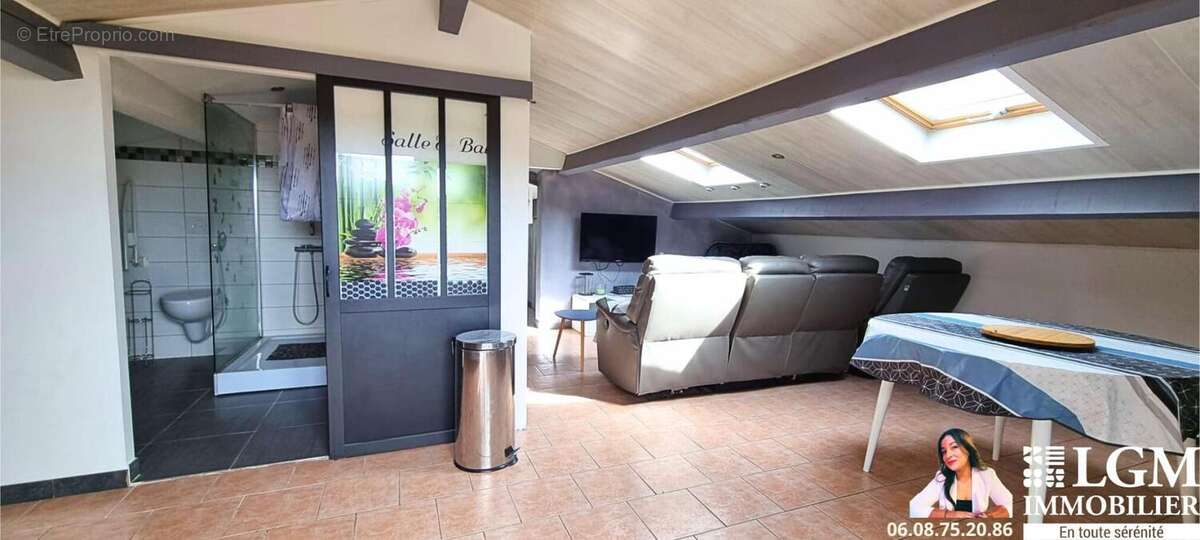 Maison à VILLELAURE