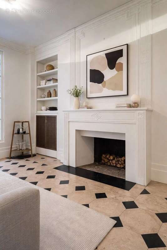 Appartement à PARIS-6E