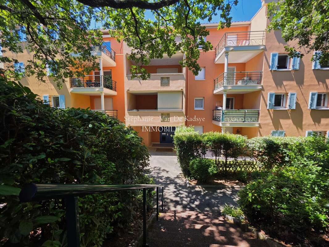 Appartement à FREJUS