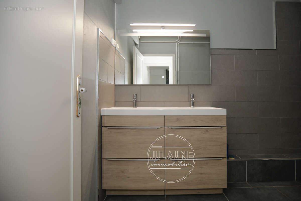 Appartement T5   Secteur Renoir   Un bien aux multiples possibilités ! - photo 18