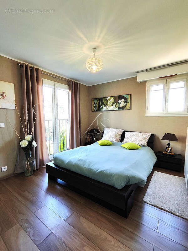 Appartement à MANDELIEU-LA-NAPOULE
