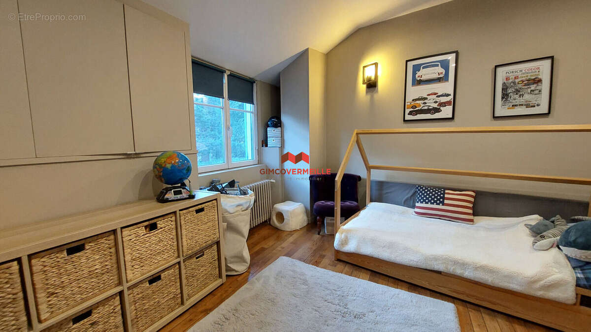Appartement à BOUGIVAL