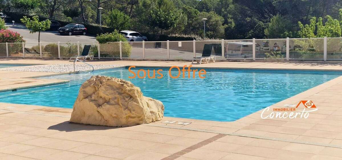 Appartement à ROQUEBRUNE-SUR-ARGENS
