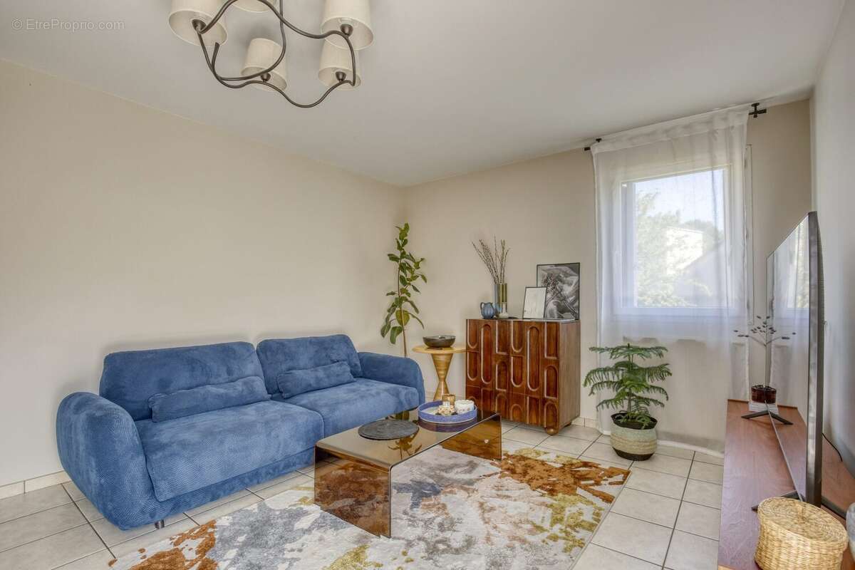 Appartement 76 m² à Taverny  - photo 2