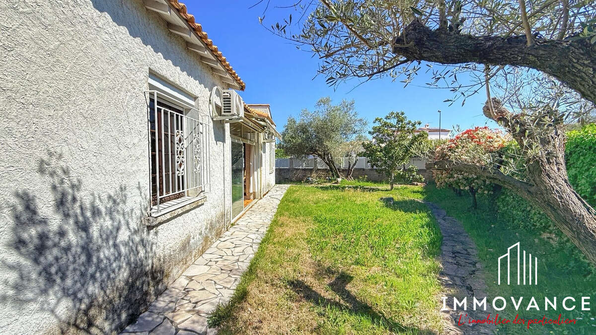 Maison à SAINT-BRES