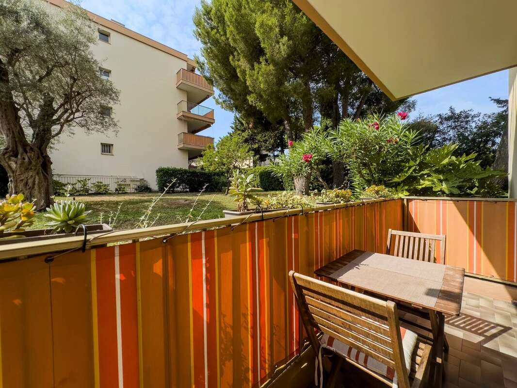 Rez de jardin salis domaine privé antibes - photo 10