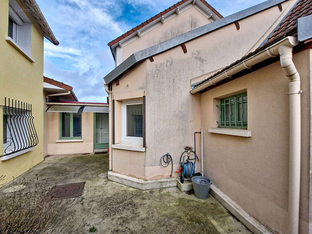 Appartement à BREVAL