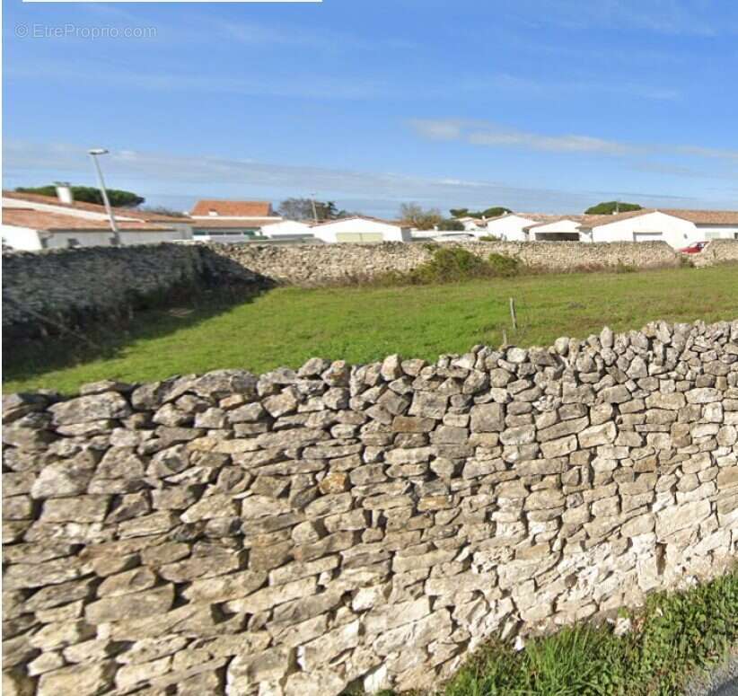 Terrain à SAINTE-MARIE-DE-RE