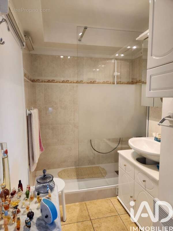Photo 8 - Appartement à LES PAVILLONS-SOUS-BOIS