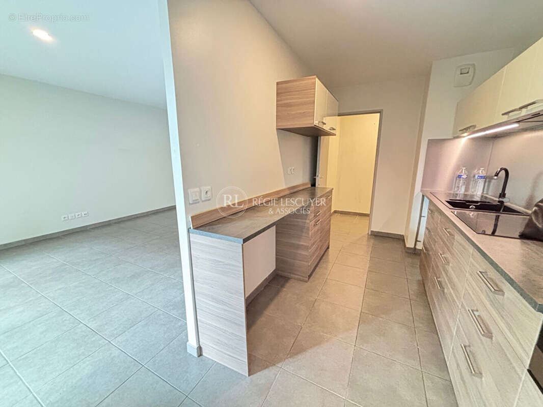 Appartement à SAINTE-FOY-LES-LYON