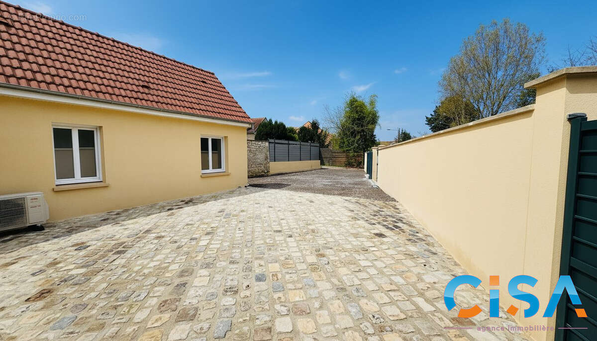 Maison à LAIGNEVILLE