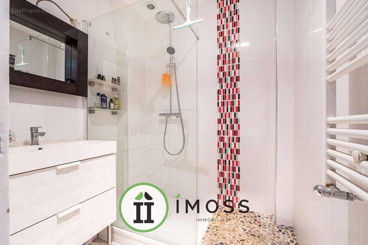 Appartement 45 m² à Paris-18e  - photo 9