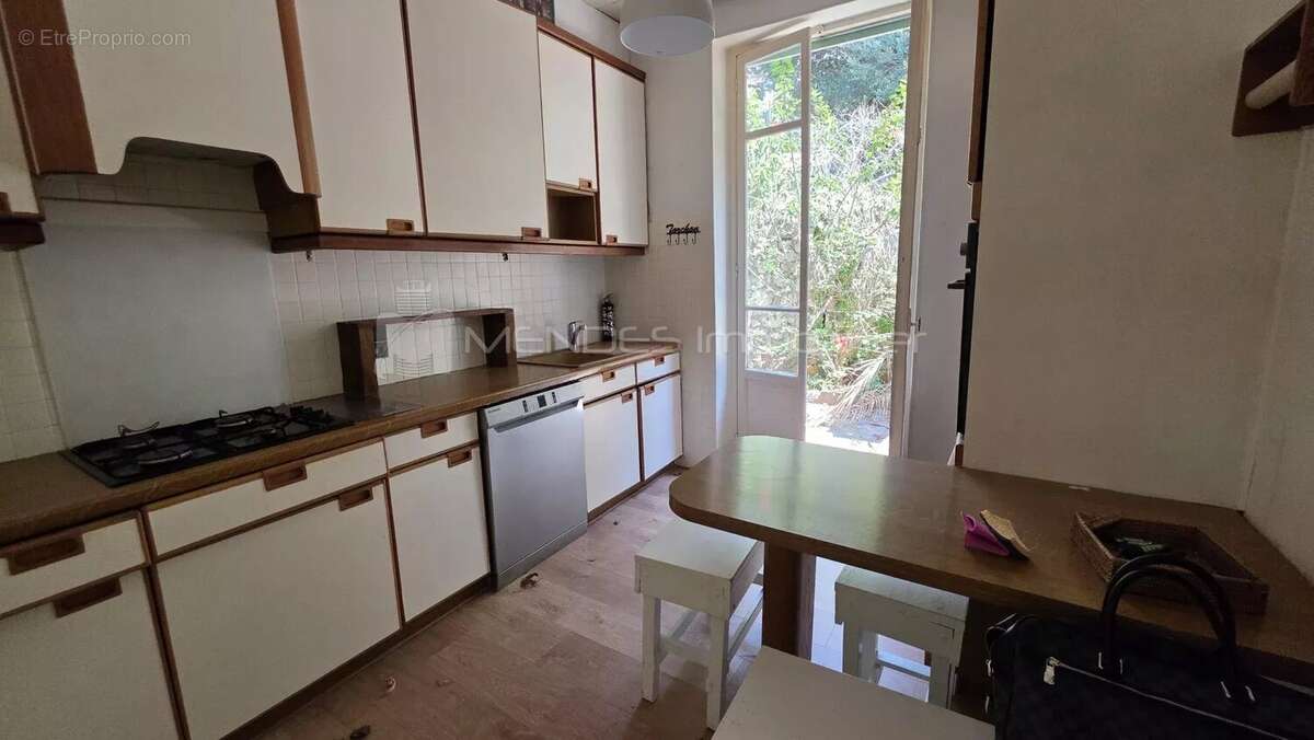 Villa de charme a renover cap d'ail centre - photo 15