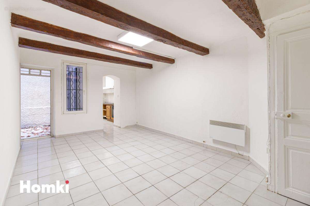 Appartement à MARSEILLE-6E