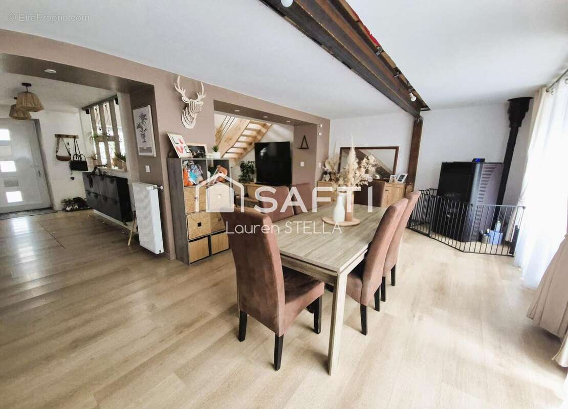 Photo 3 - Maison à ROUGEMONT-LE-CHATEAU