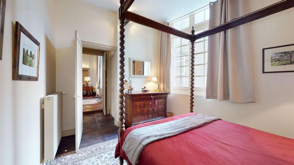Appartement Périgueux 143 m2 dans hôtel particulier - photo 14