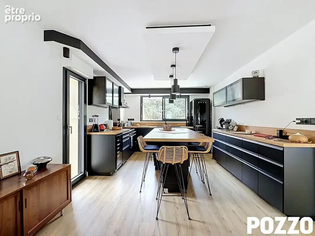 JULLOUVILLE  à 4 mn des plages maison de 155 m² avec piscine couverte et dépendance - photo 4