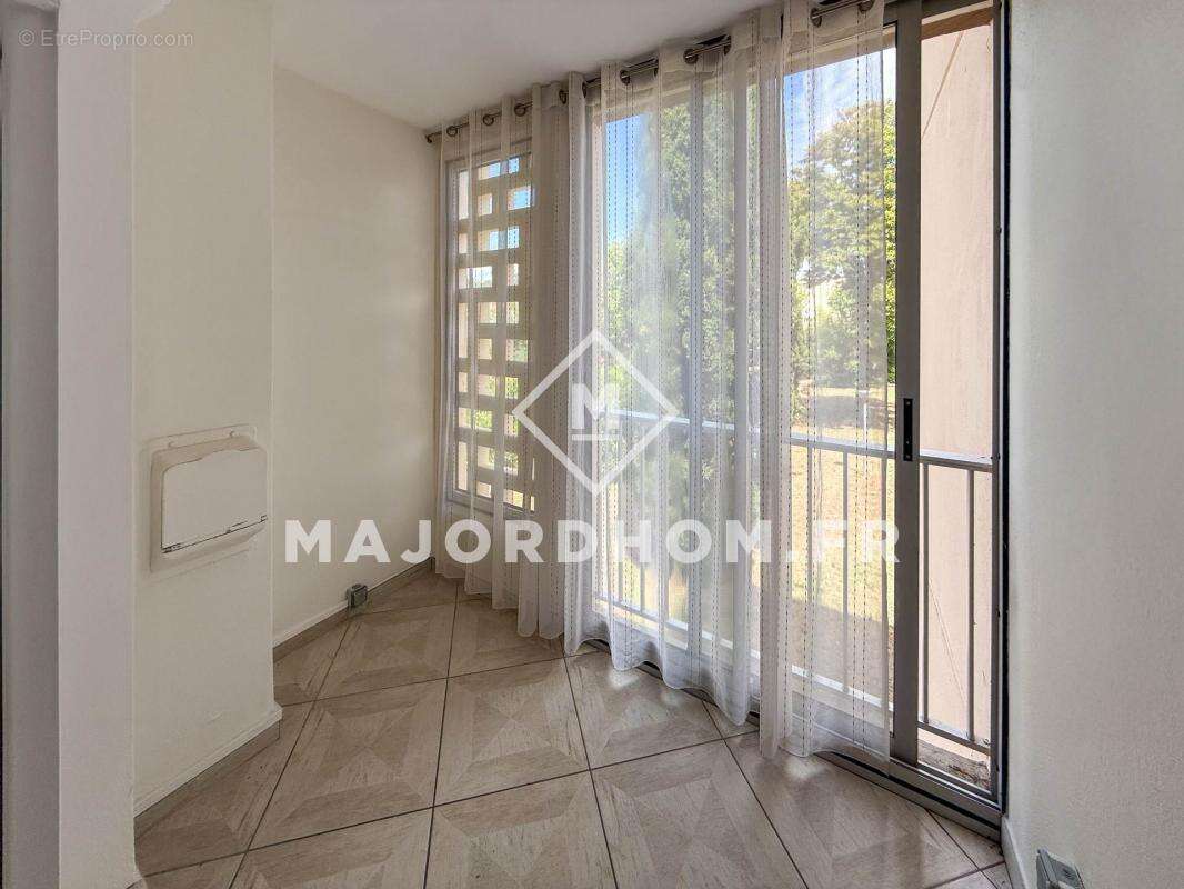 Appartement à MARSEILLE-8E
