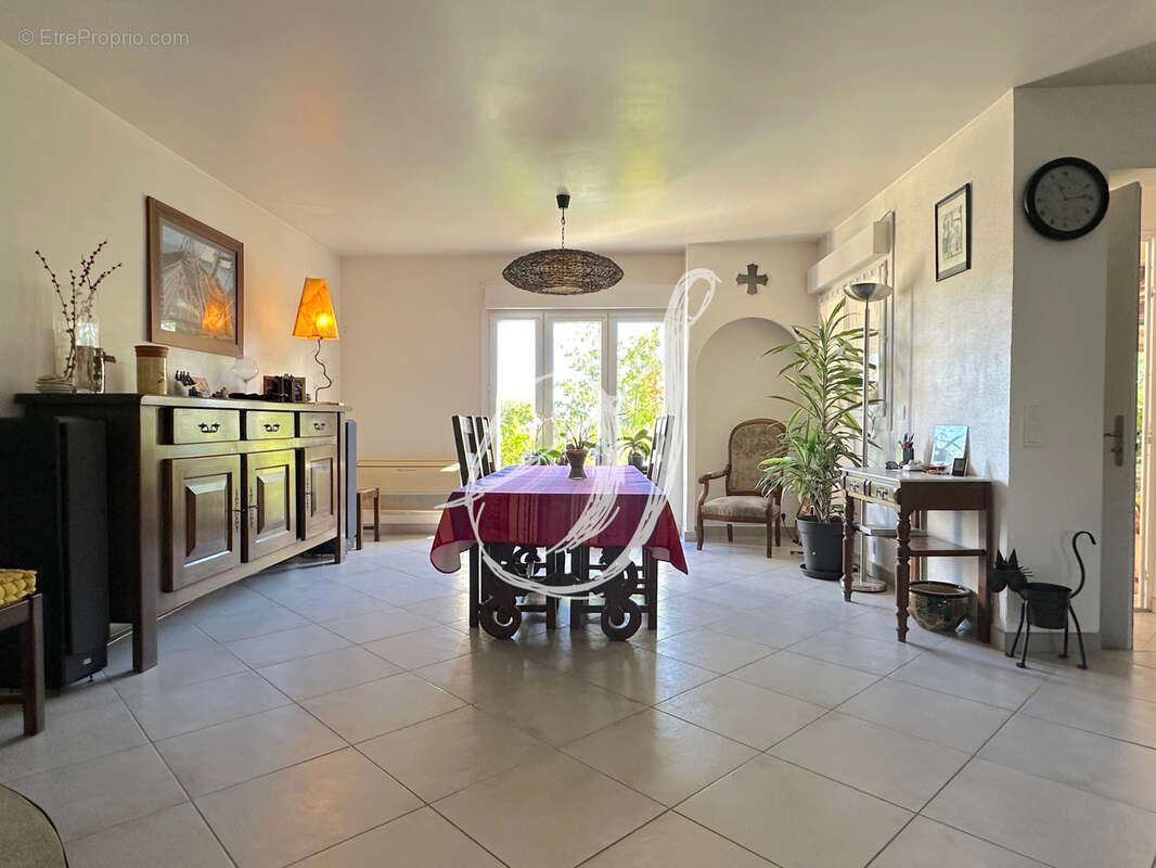 Maison à SAINT-GEORGES-D'ORQUES