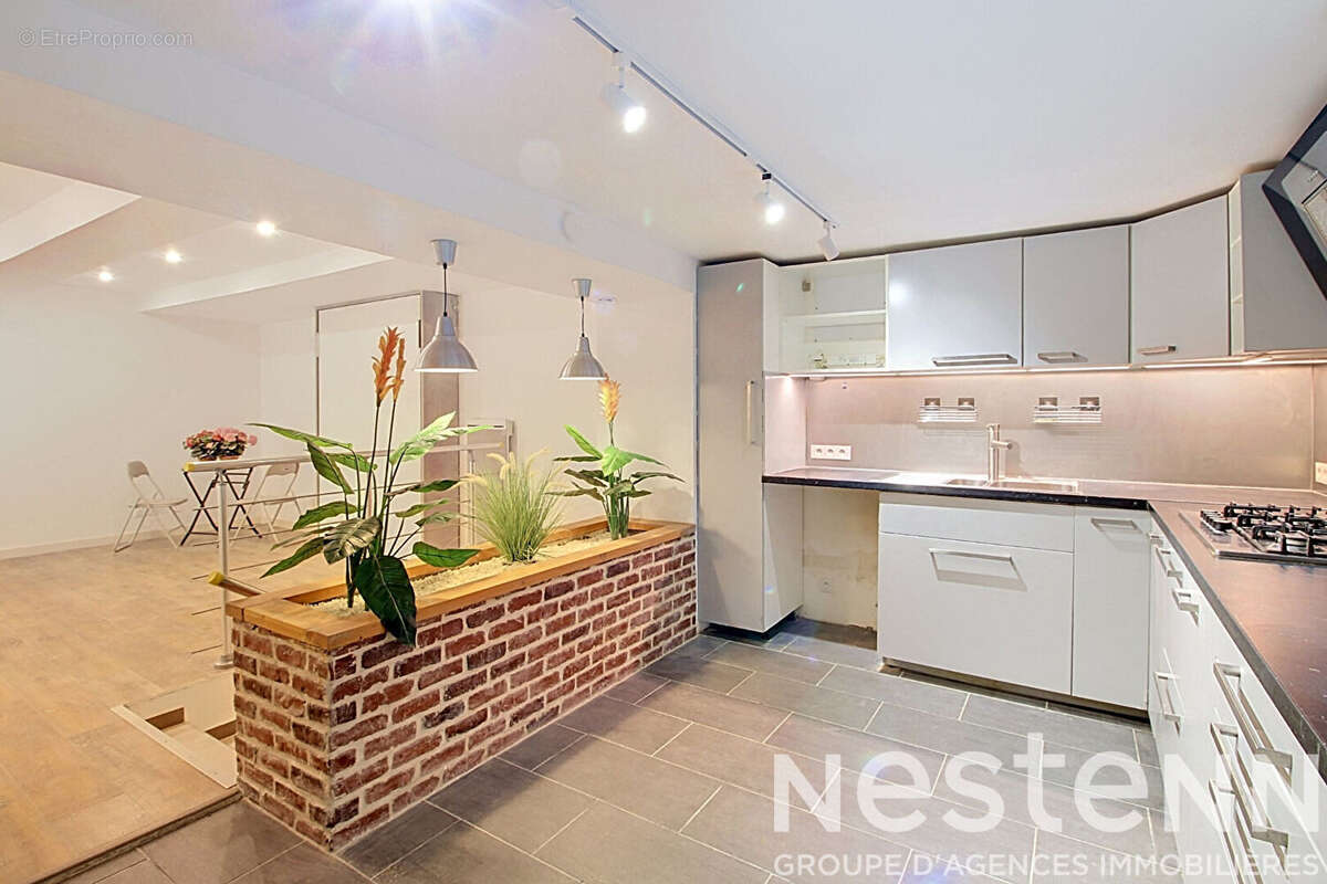 A VENDRE FLAYOSC Appartement T2 66 m² au centre-ville - photo 3