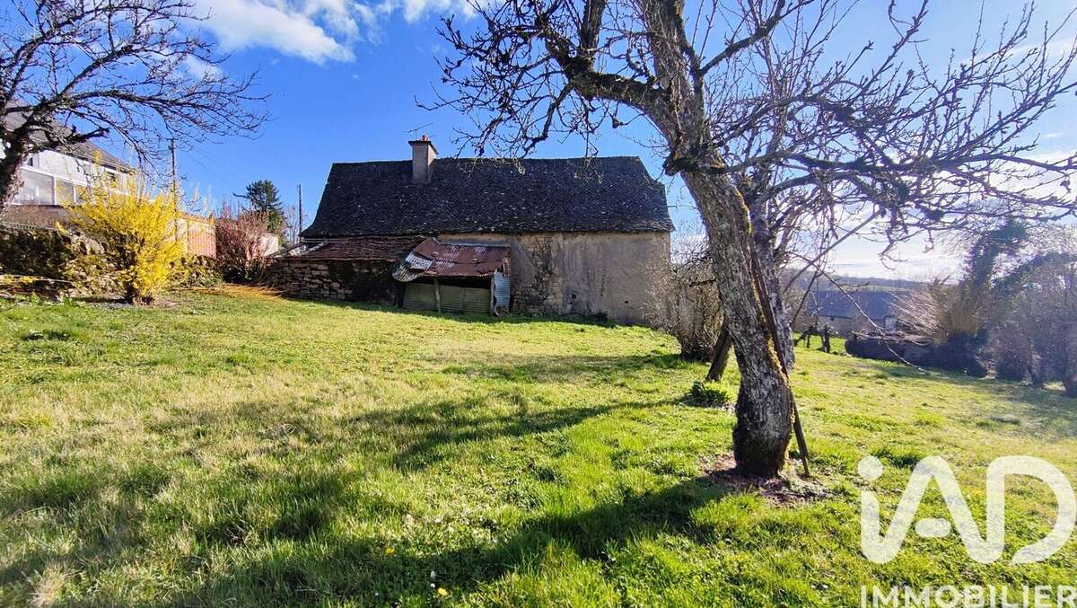 Maison 110 m² à Saint-Felix-De-Lunel  - photo 7