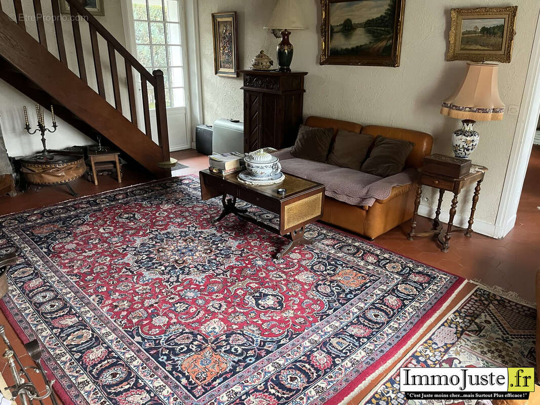 Maison à LE PERRAY-EN-YVELINES