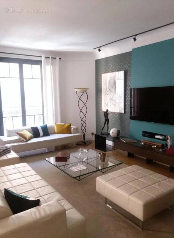 Appartement à NEUILLY-SUR-SEINE