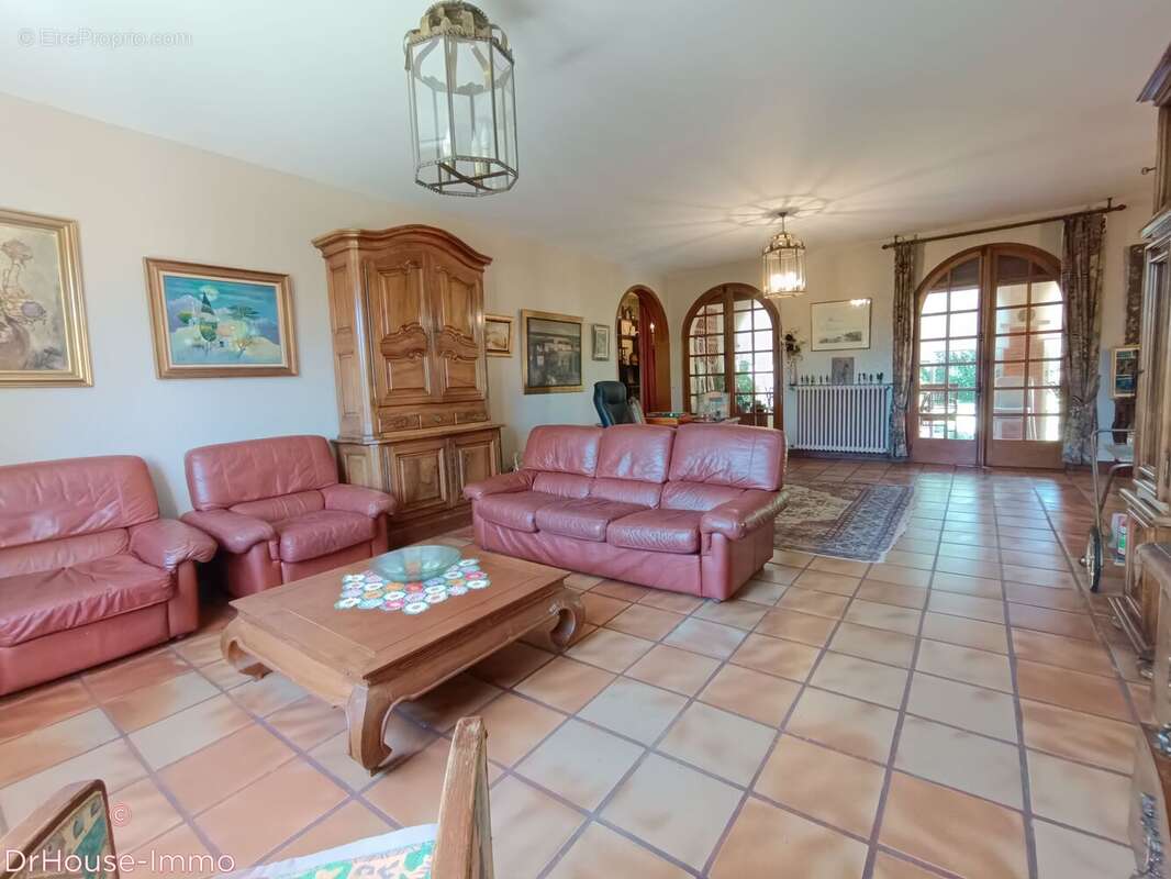 Maison 194 m² à Villeneuve-Tolosane  - photo 14