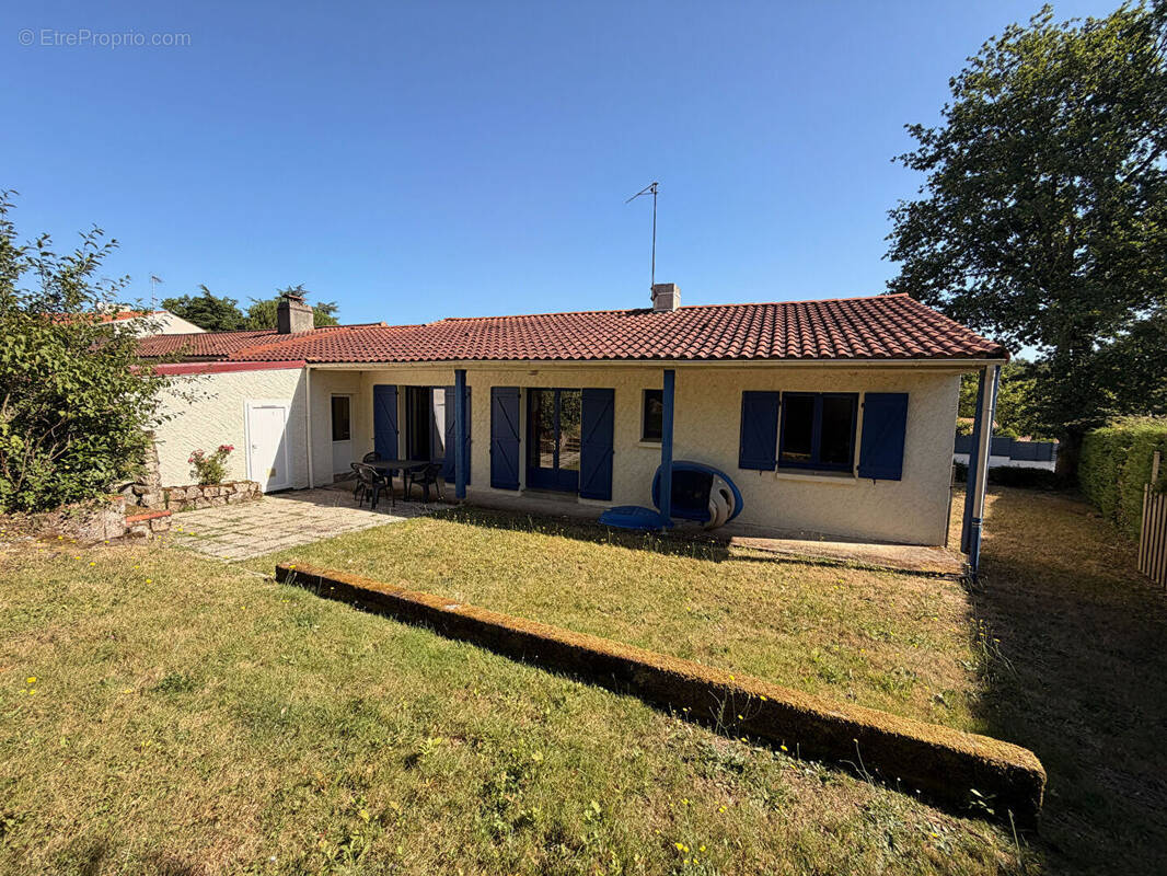 Maison à MONTAIGU