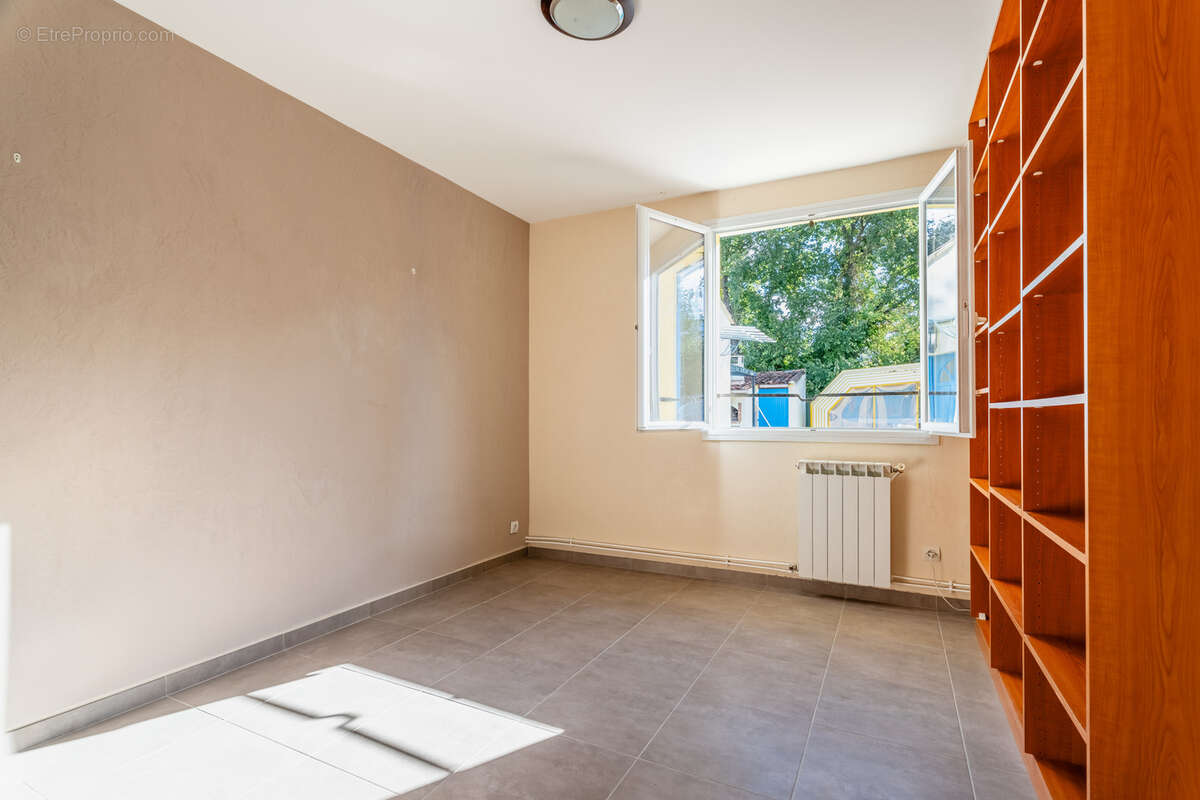 Maison à SAINT-ZACHARIE