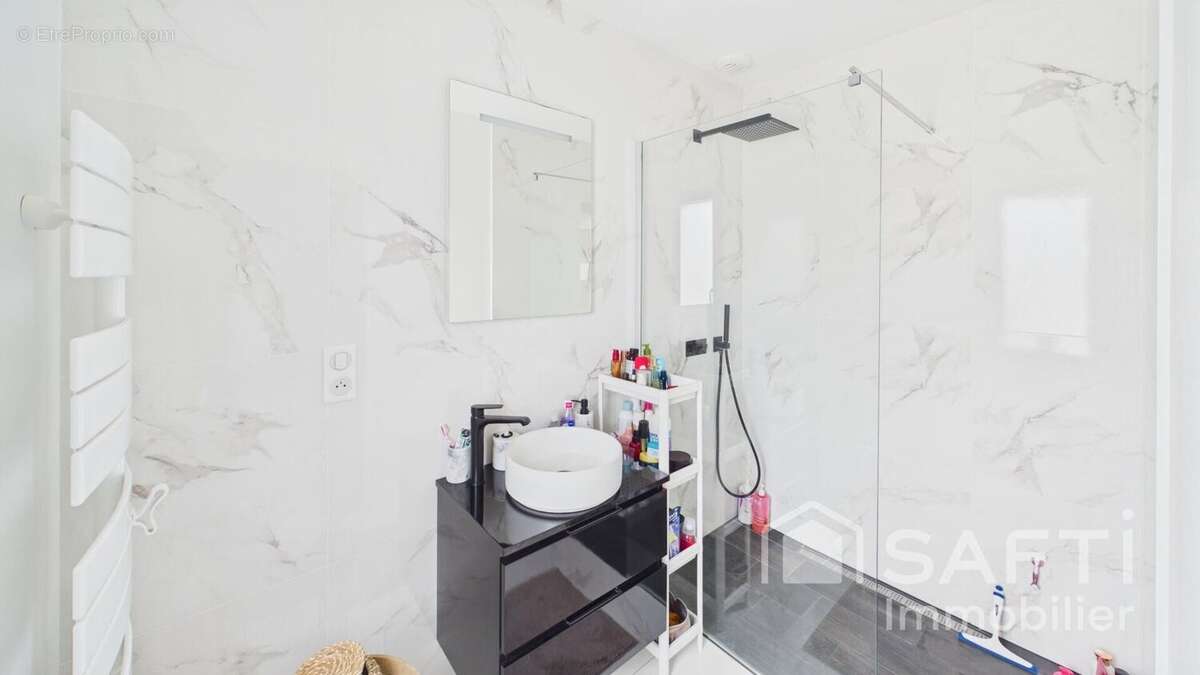 Maison 170 m² à Le Bouscat  - photo 9