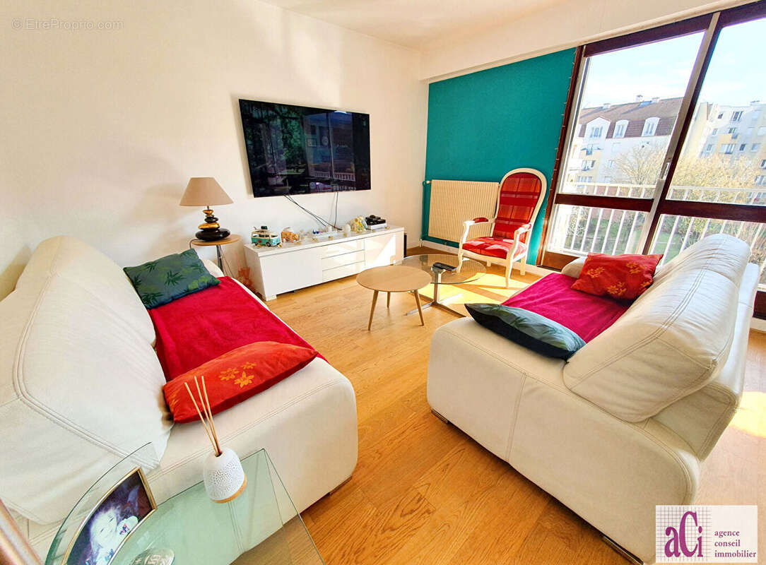 Appartement à L'HAY-LES-ROSES