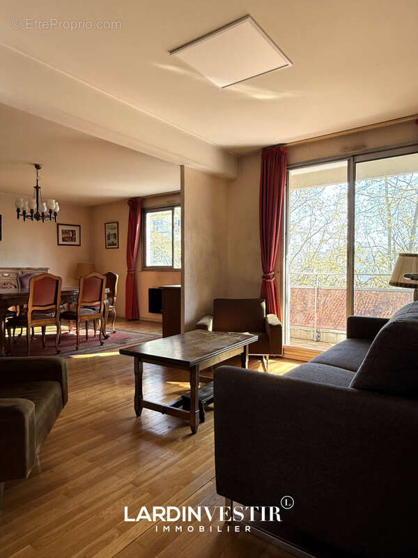 Appartement à LYON-6E