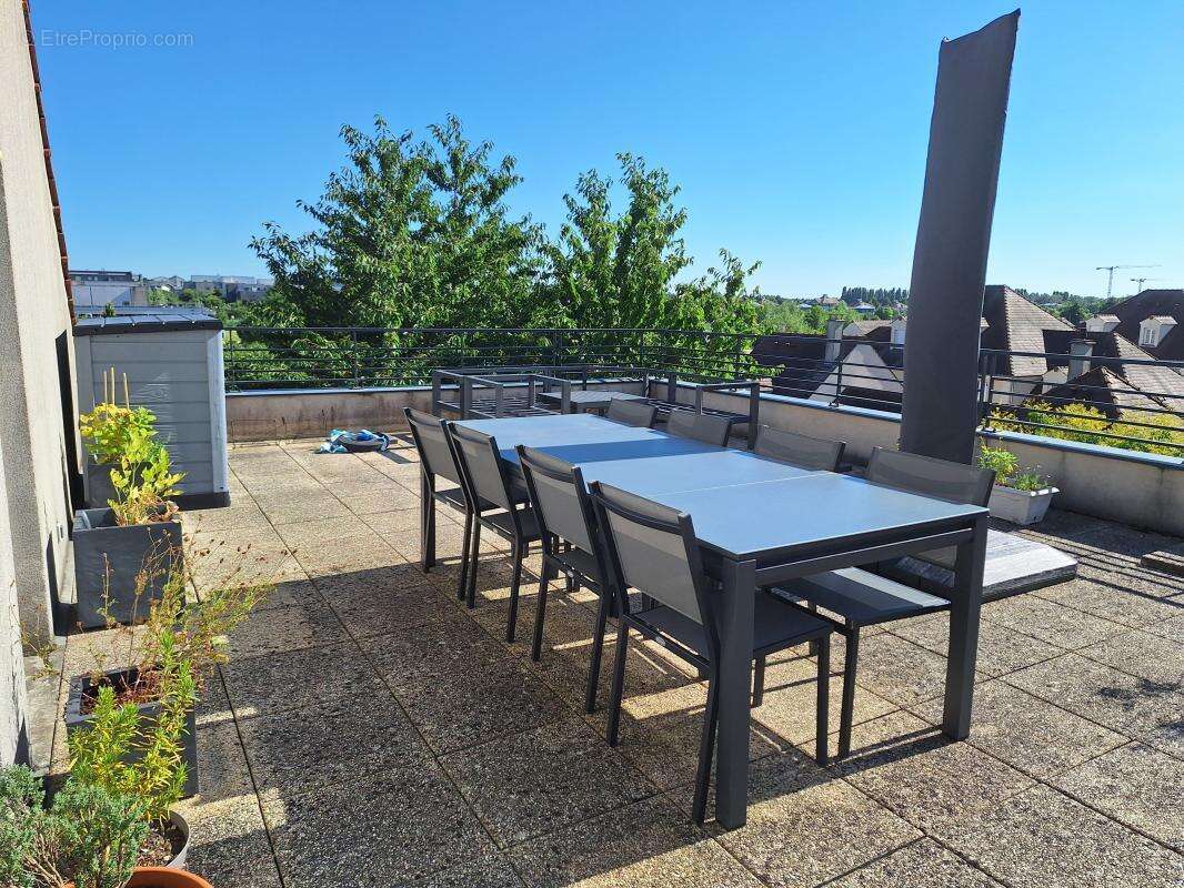 Appartement à BUSSY-SAINT-GEORGES