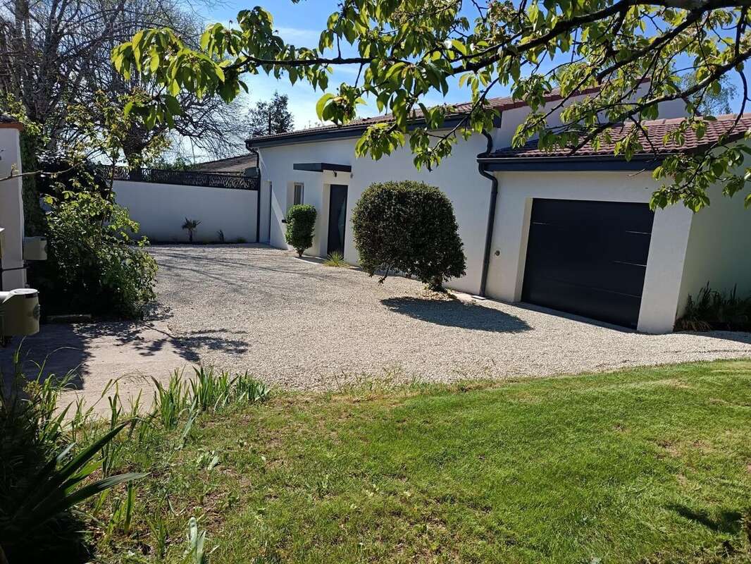 Photo 2 - Maison à COGNAC